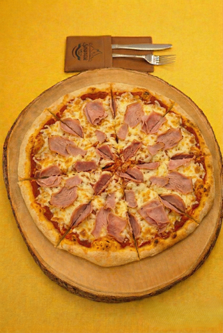 Pizza Charcuterie