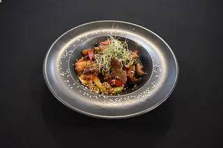 Carne de vită cu legume în ăbușite