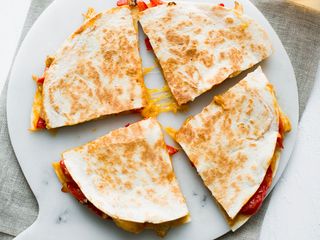 Quesadilla cu proteina la alegere 0,5Kg