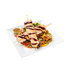 Brochetas De Pollo Marinado Con Satay