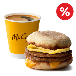 ორმაგი ომლეტ მაფინი ხორცით და ყავა