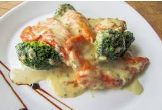 Пиле с броколи (300г)