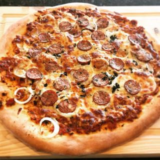 Pizza Saucisse