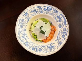 Салат Бьянко Верде з лососем (180 г)