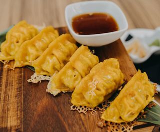 Gyozas De Pollo Y Curry