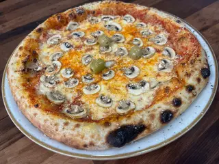 Pizza Funghi Premium