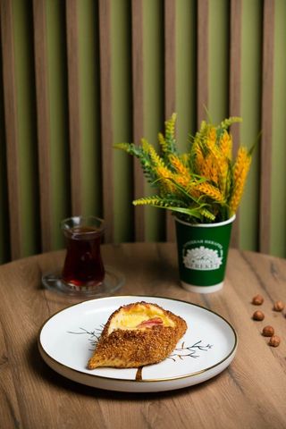 Симит (с сосиской)