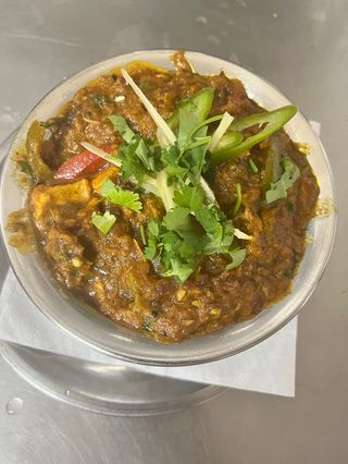 16.Chicken jalfrezi(a bit spicy)