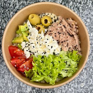 XL боул №6 з тунцем та фетою