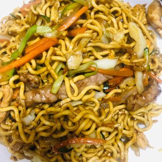 A34. Tallarines Chinos Tres Delicias