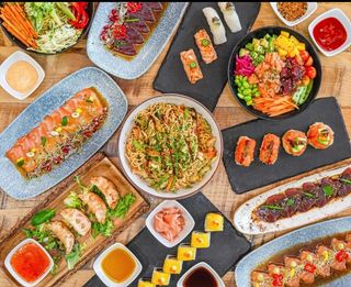 Roll Salmón De Pepino (6uds)