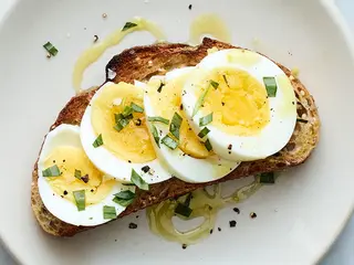 Toast 2 Eggs