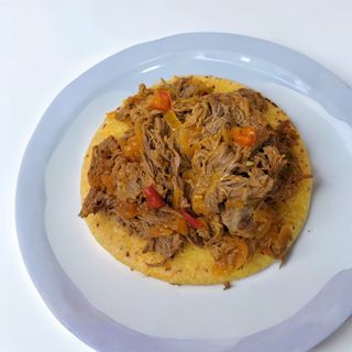 Arepa Con Carne Desmechada