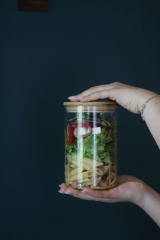 Паста салат з тунцем