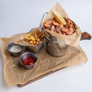 Ведро креветок