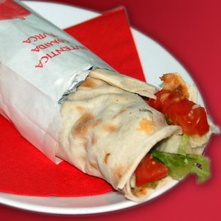 Lahmacun Con Arroz Y Carne