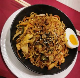 Noodles Con Pollo Y Verduras