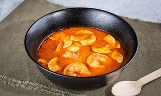 ტომიამი ქოქოსით და კრევეტით