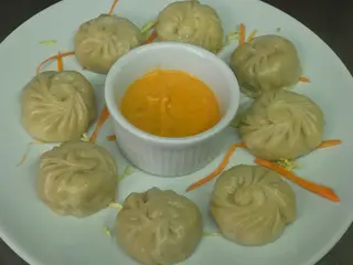 Chicken Mo:Mo