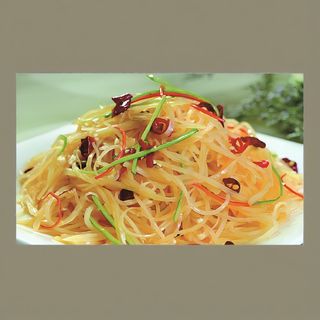 Cartofi pai cu ardei iute