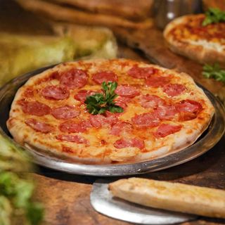 Піца Канадська (Пепероні) (23см/325г)