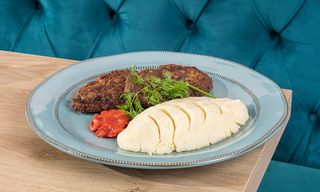 კოტლეტი და პიურე