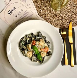 Tagliatelle Nero Con Gamberi