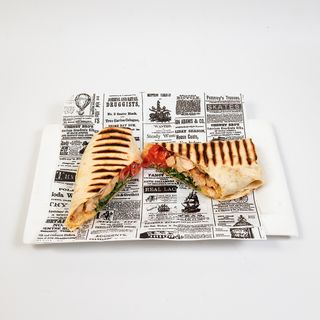 Pesto mozzarella tortilja