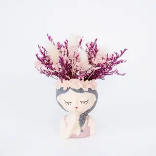 Boneca em Resina com Flores Preservadas (flores grandes)