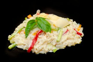 Ризото с пресни зеленчуци (350гр.) + Coca- Cola кен (330мл)