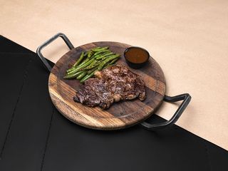 Antrykot wołowy z ognia (330g)