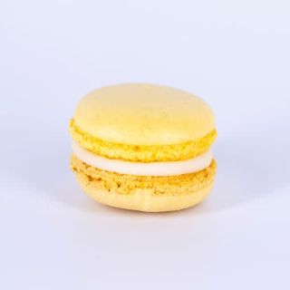 Френски макарон Лимон (15г)