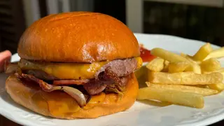 Hamburguesa De Ternera Con Bacon