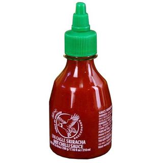 K27676Sos sriracha iute 210 ml (230 g) Uni Eagle60