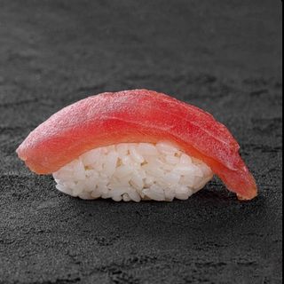 Нігірі з тунцем (45г)