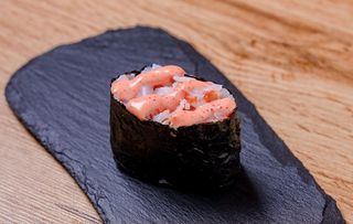 Гункан с креветкой (53 г)