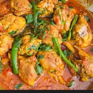 Shinwari karahi de pollo (1 kg.)