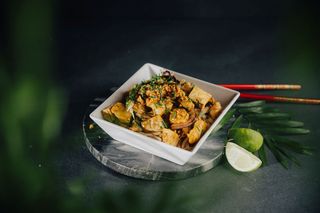 Makaron tajski Phad Thai z kurczakiem (260g)