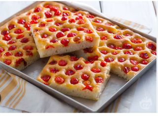 Focaccia con pomodorini - un quarto