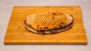 Sendvič sa pršutom