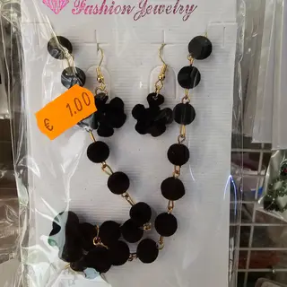 Collana e orecchini 