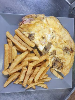 Омлет с гъби и шунка (350гр)