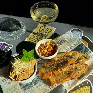 ქათმის პაშტეტი ჯემით და ნიგვზით