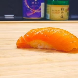 Nigiri De Salmón