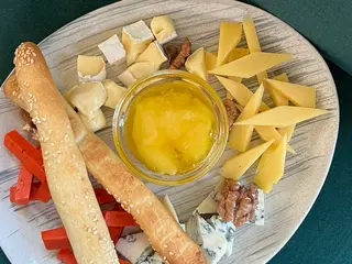 Плато сирів 250 г (250g)