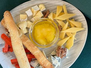 Плато сирів 250 г (250g)
