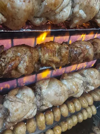 Pollo A L'Ast (Entero)