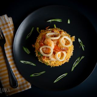 Kottu cu fructe de mare 