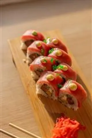 Bluefin tuna roll