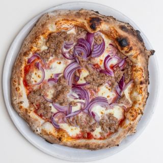 Pizza tonno e cipolla